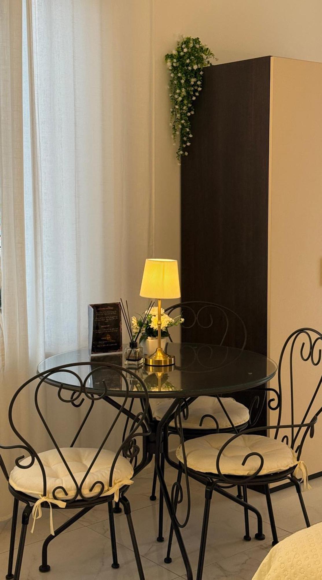 La Maison Rose ไมยอรี ภายนอก รูปภาพ