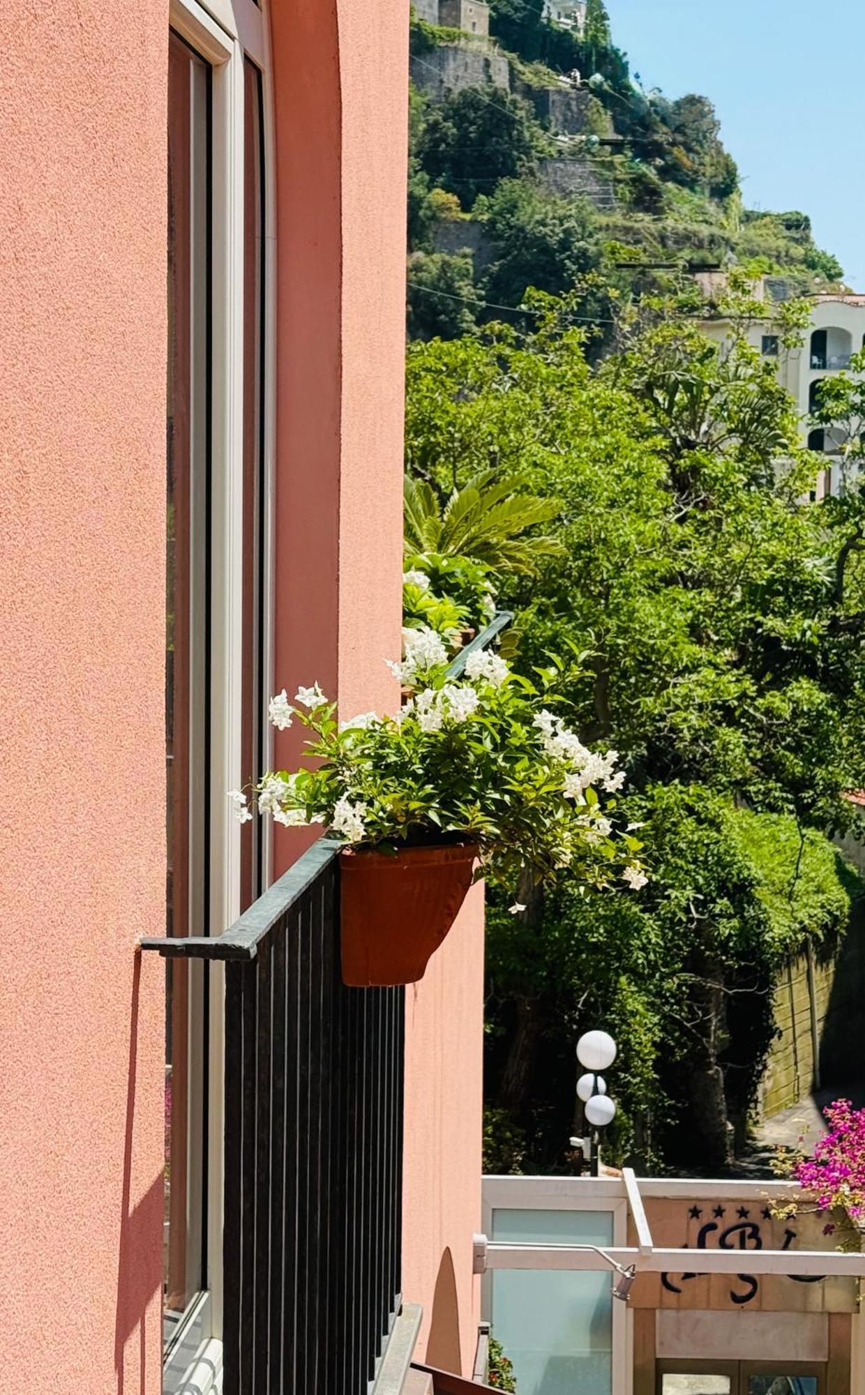 La Maison Rose ไมยอรี ภายนอก รูปภาพ